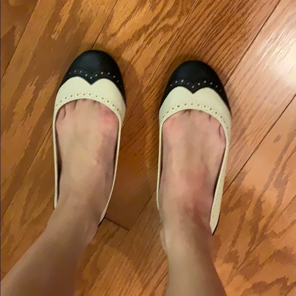 J. Crew flats. Excellent condition. Worn once.